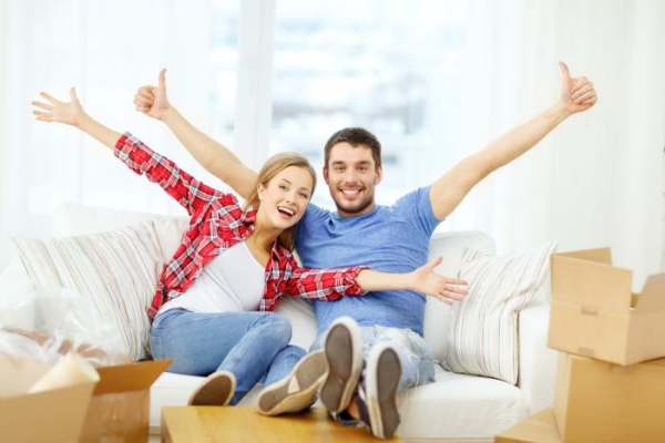 Couple securing a home loan