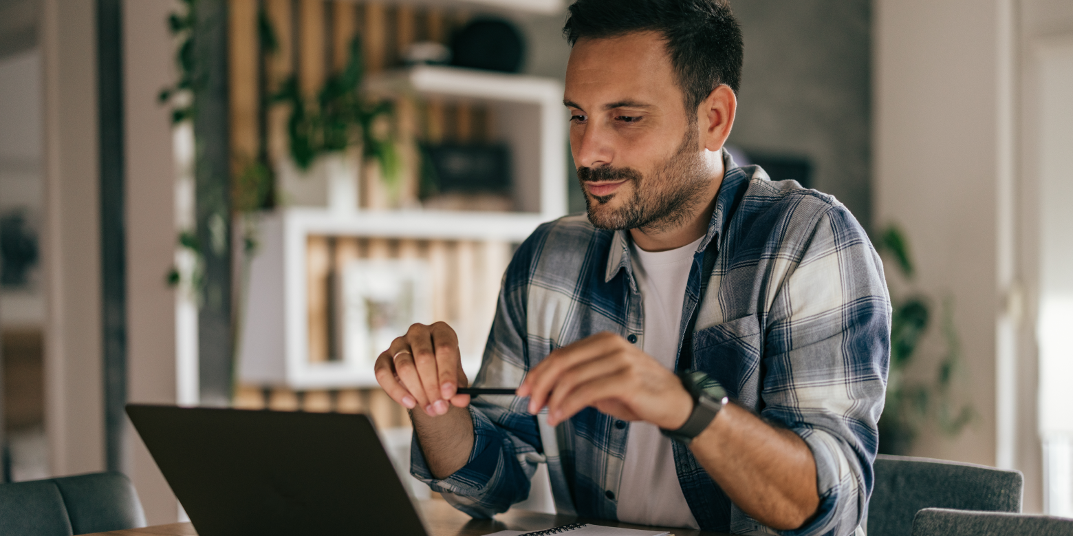 homeowner planning how to utilise his home renovation loan homeowner planning how to utilise his home renovation loan